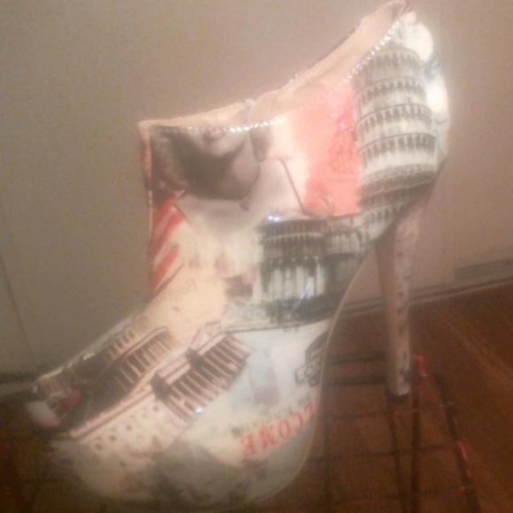 International Bootie - Picture 3 of 3